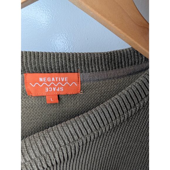 Negative Space Olive Green Ribbed Knit Sweater Crew Neck Men's Large Casual - Picture 2 of 7